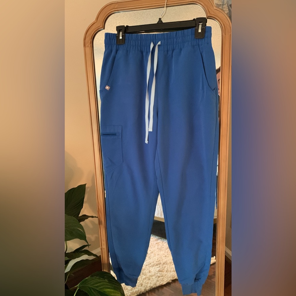 Zamora high wasted, royal blue FIGS joggers.